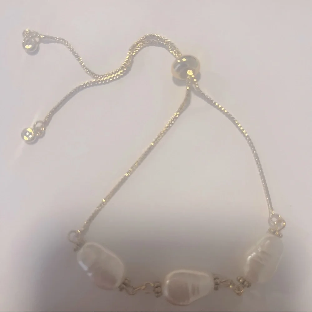 Pearl Adjustable Bracelet with Rhinestones Ends Gold White New Handcrafted - Picture 4 of 7